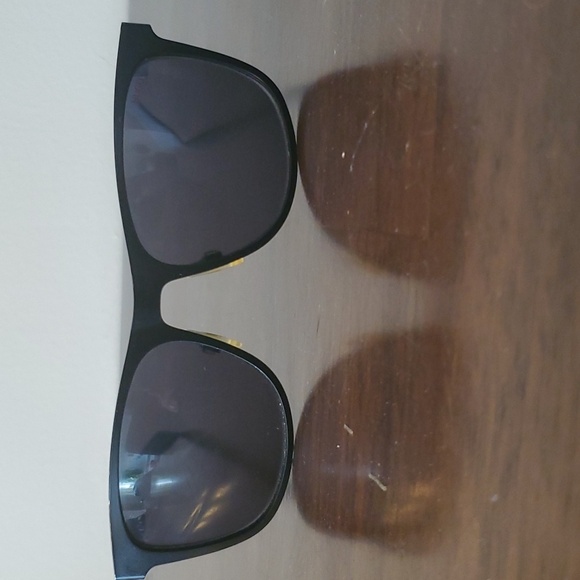 COPY - UNISEX Hugo Boss Sunglasses - Picture 7 of 7
